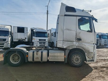2024 Mercedes-Benz Actros, белый, 8800000 рублей, вид 4