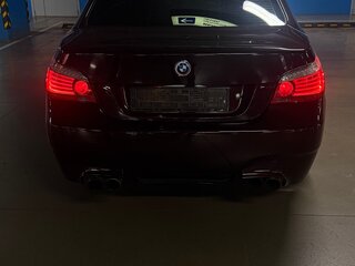 2007 BMW 5 серии 530xi V (E60/E61) Рестайлинг, красный, 1350000 рублей, вид 4