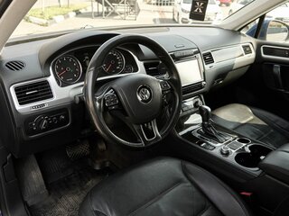 2014 Volkswagen Touareg II Рестайлинг, синий, 2280000 рублей, вид 5