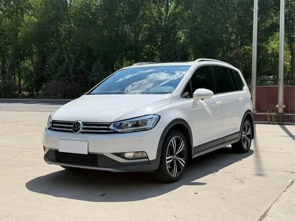 2022 Volkswagen Touran Cross L II, белый, 2190000 рублей