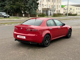 2007 Alfa Romeo 159, красный, 850000 рублей, вид 4