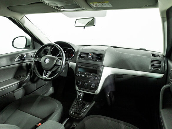 2014 Skoda Yeti I Рестайлинг, коричневый, 919777 рублей - вид 8