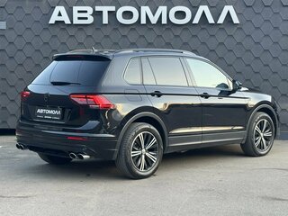 2018 Volkswagen Tiguan II, чёрный, 2700000 рублей, вид 5
