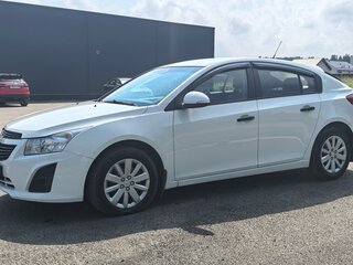 2015 Chevrolet Cruze I Рестайлинг, белый, 970000 рублей, вид 1