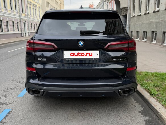 2020 BMW X5 40d IV (G05/G18), чёрный, 7700000 рублей - вид 4