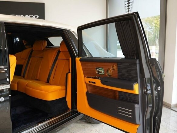 2025 Rolls-Royce Phantom Extended VIII Рестайлинг (Series II), чёрный, 89000000 рублей - вид 21