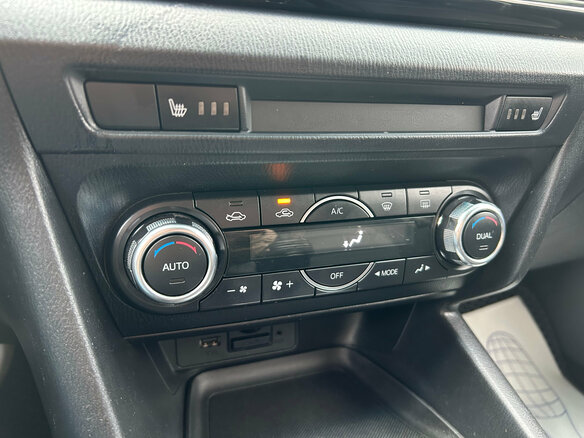 2014 Mazda 3 III (BM), чёрный - вид 13