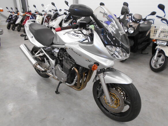 2002 Suzuki Bandit 1200, серебристый, 360000 рублей