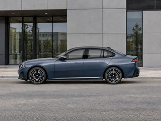 2026 BMW 3 серии 318 VIII (G5x), синий, 6450000 рублей, вид 4