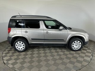 2012 Skoda Yeti I, серый, 690000 рублей, вид 4