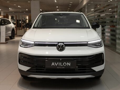 2026 Volkswagen Tharu XR 300 TSI, белый, 3290000 рублей, вид 4
