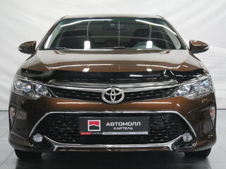 2017 Toyota Camry VII (XV50) Рестайлинг 2, коричневый, 2050000 рублей, вид 5