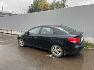 2011 Kia Cerato 6-speed II, чёрный, 650000 рублей, вид 2