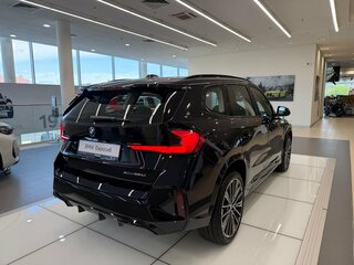 2026 BMW X1 Long 25Li xDrive III (U11/U12), чёрный, 5919000 рублей, вид 4