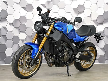 2023 Yamaha XSR900, синий, 1277000 рублей, вид 2