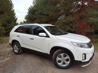 2015 Kia Sorento II Рестайлинг, белый, 1799000 рублей, вид 1