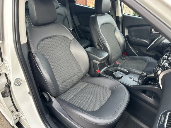 2011 Hyundai ix35 I, белый, 1320000 рублей - вид 10