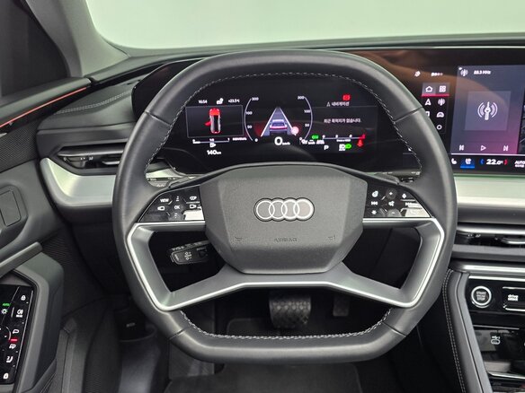 2025 Audi Q5 40 TDI III (GU), белый, 8300678 рублей - вид 12