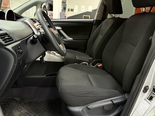 2012 Toyota Verso I, серебристый, 1650000 рублей, вид 5