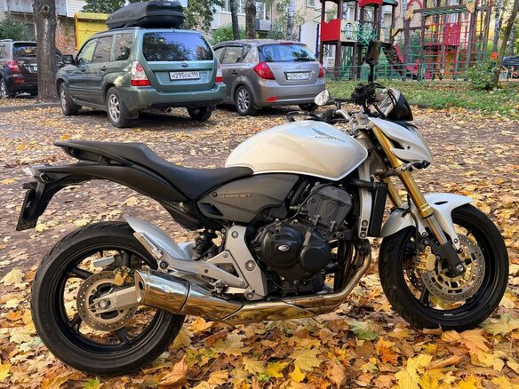 2008 Honda CB 600F Hornet, белый, 500000 рублей - вид 1