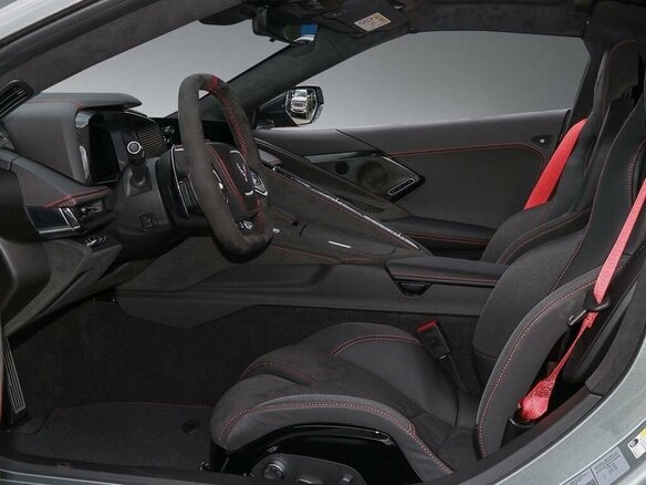 2025 Chevrolet Corvette Stingray C8, серый, 23000000 рублей - вид 10