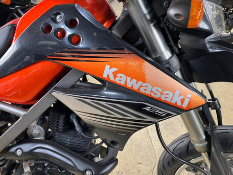 2014 Kawasaki D-tracker 125, оранжевый, 185000 рублей, вид 5