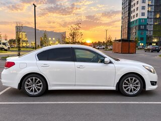 2010 Subaru Legacy V, белый, 1300000 рублей, вид 2