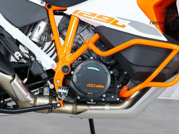 2023 KTM 1290 Super Adventure R, оранжевый, 1899000 рублей - вид 9
