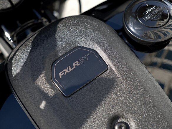 2024 Harley-Davidson Low Rider ST, чёрный, 2350000 рублей - вид 20