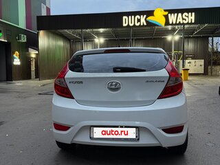2013 Hyundai Solaris I, белый, 760000 рублей, вид 5