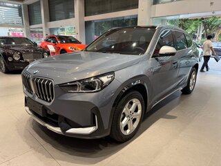 2024 BMW X1 Long 20Li sDrive III (U11/U12), серебристый, 2750070 рублей, вид 2