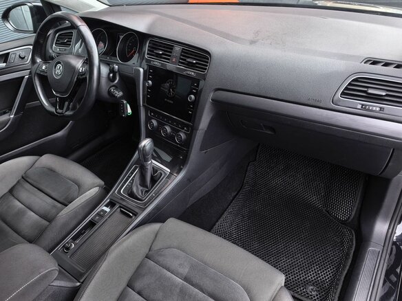 2019 Volkswagen Golf VII Рестайлинг, чёрный, 1779000 рублей - вид 9