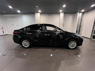 2018 Kia Rio IV, чёрный, 1095000 рублей, вид 2
