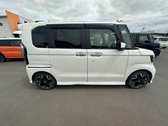 2017 Honda N-BOX II, белый, 800000 рублей - вид 4