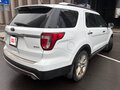 2017 Ford Explorer V Рестайлинг, белый, 2500000 рублей - вид 2