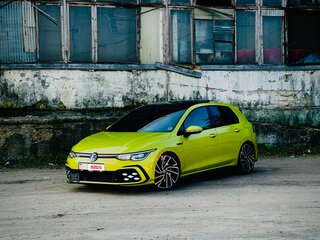 2022 Volkswagen Golf GTI VIII, золотистый, 2950000 рублей, вид 5