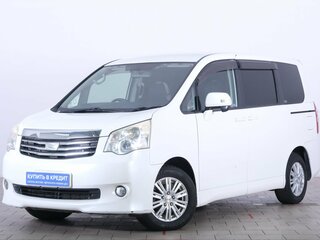2010 Toyota Noah II (R70), белый, 1159000 рублей, вид 3