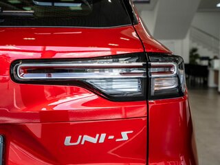 2026 Changan UNI-S I, красный, 3229900 рублей, вид 5