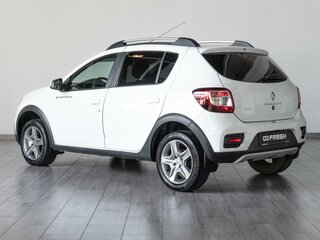 2022 Renault Sandero Stepway II Рестайлинг, белый, 1239000 рублей, вид 2