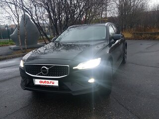 2020 Volvo V60 Cross Country II, чёрный, 3759000 рублей, вид 3