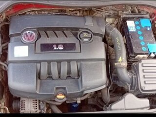2005 Volkswagen Golf V, красный, 500000 рублей, вид 3