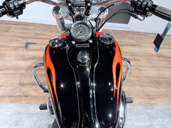 2012 Harley-Davidson Dyna Wide Glide, чёрный, 1199000 рублей - вид 17