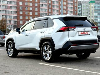 2020 Toyota RAV4 V (XA50), белый, 3390000 рублей, вид 5