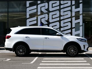 2018 Kia Sorento III Prime Рестайлинг, белый, 2699000 рублей, вид 5