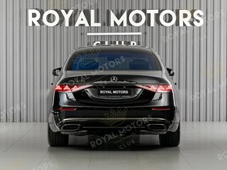 2026 Mercedes-Benz Maybach S-Класс 580 II (Z223) Рестайлинг, чёрный, 39990000 рублей, вид 4