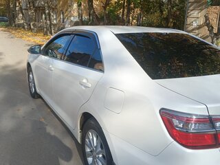 2015 Toyota Camry VII (XV50) Рестайлинг, белый, 2249000 рублей, вид 2