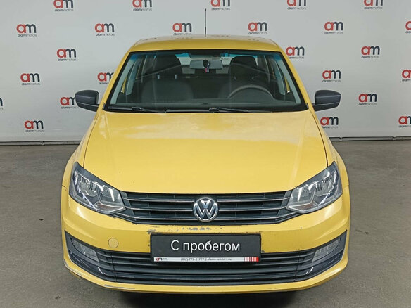 2019 Volkswagen Polo V Рестайлинг, жёлтый - вид 1