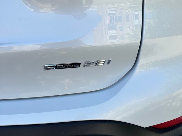 2022 BMW X1 28i sDrive II (F48) Рестайлинг, белый, 4000000 рублей - вид 13