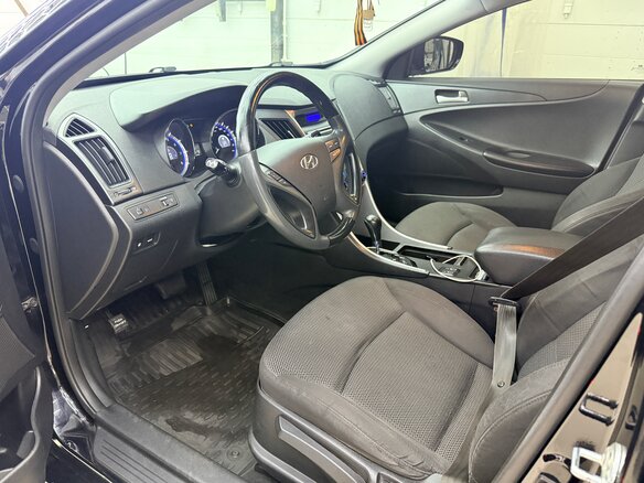 2011 Hyundai Sonata VI (YF), чёрный, 800000 рублей - вид 5