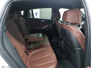 2021 BMW X6 30d III (G06), белый, 7400000 рублей, вид 5